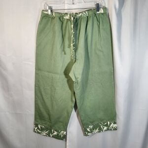 Orvis Green Capris with Leaf Print Trim